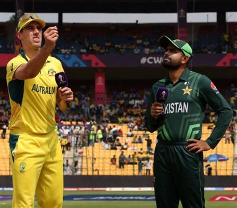 Pakistan drops vice-captain Shadab Khan, opts to field against Australia at World Cup